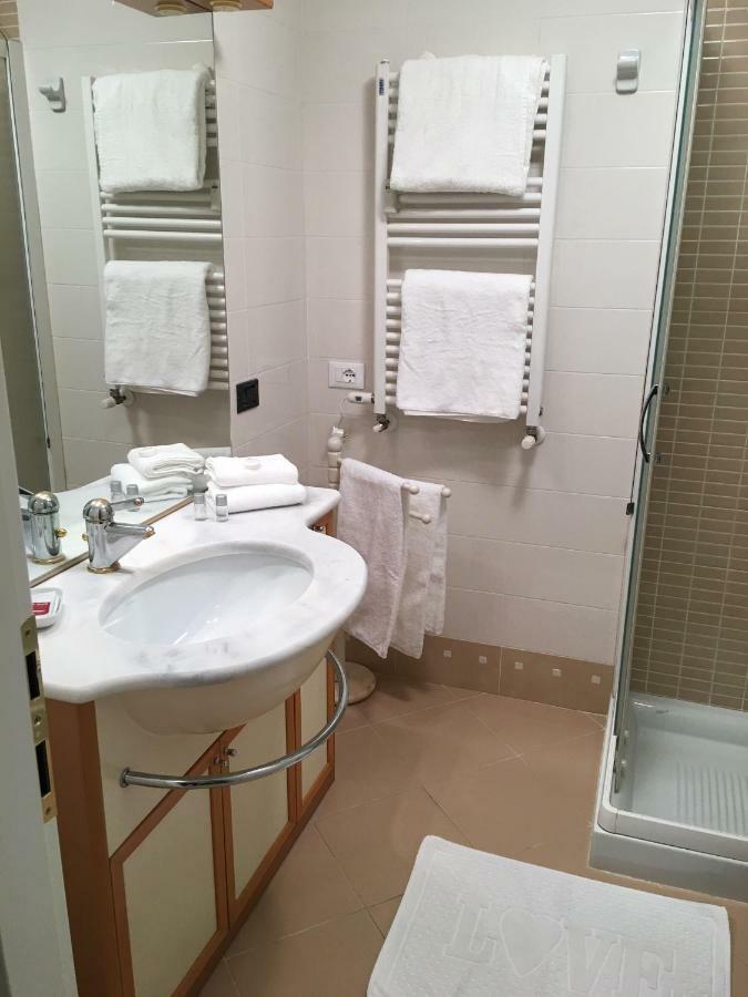 Apartment Zagara - Gardone Riviera Center Εξωτερικό φωτογραφία