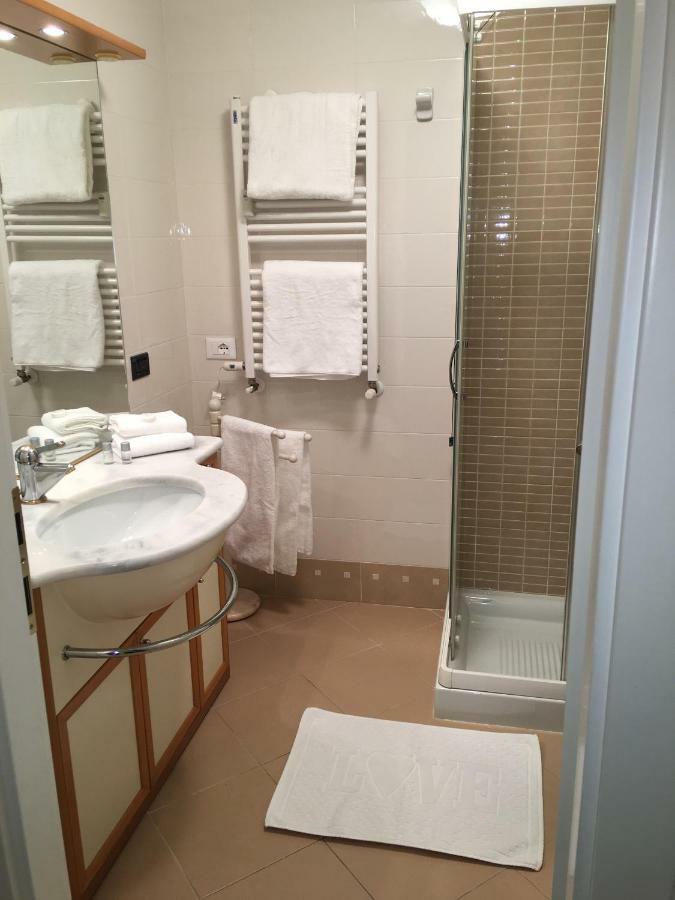 Apartment Zagara - Gardone Riviera Center Εξωτερικό φωτογραφία